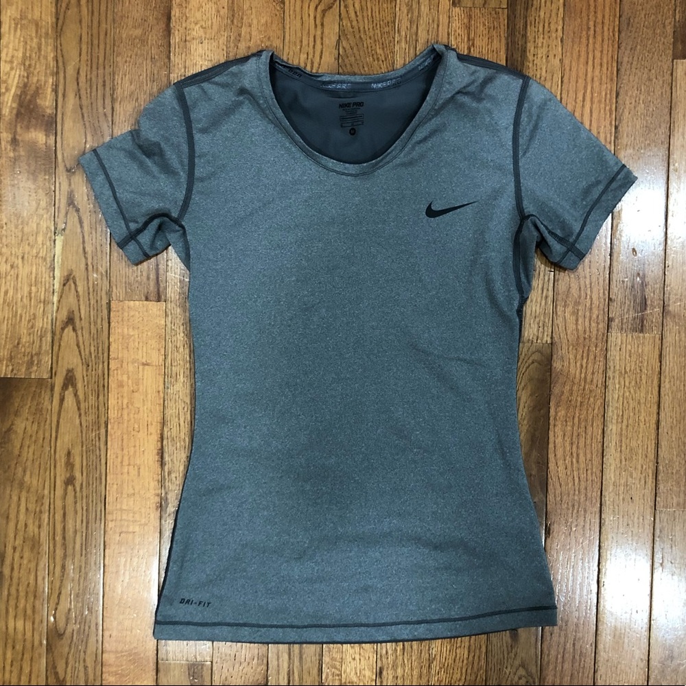 {Nike} Pro Gray Heathered SS Top
